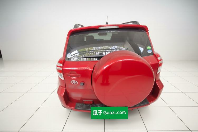 Used Toyota RAV4 2010 2.4L Automatic Deluxe Upgrade Edition Exterior 4