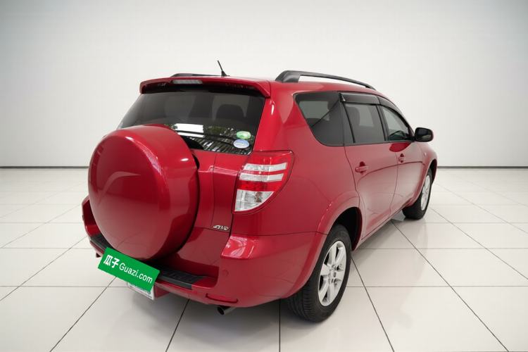 Used Toyota RAV4 2010 2.4L Automatic Deluxe Upgrade Edition Exterior 5