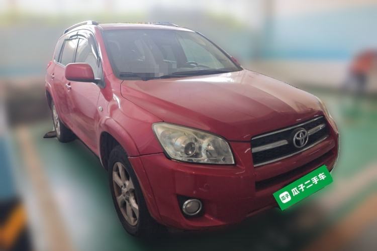 Used Toyota RAV4 2010 2.4L Automatic Deluxe Upgrade Edition Front Right 45 Deg
