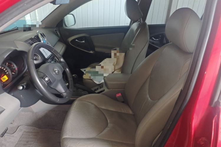 Used Toyota RAV4 2010 2.4L Automatic Deluxe Upgrade Edition Left Front Seat