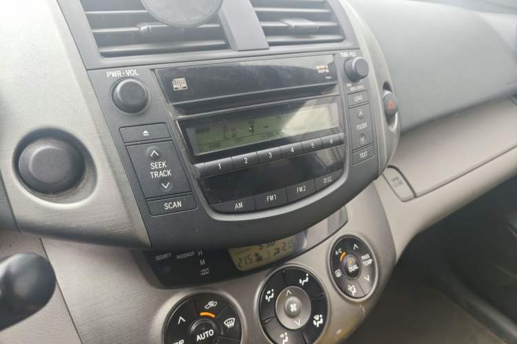 Used Toyota RAV4 2010 2.0L Automatic Deluxe Upgrade Edition Audio And AC Panel