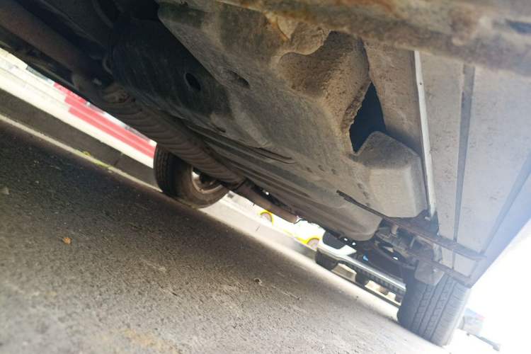 Used Toyota RAV4 2010 2.4L Automatic Deluxe Upgrade Edition Chassis Front Left