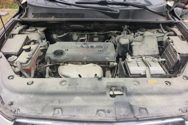 Used Toyota RAV4 2010 2.0L Automatic Deluxe Upgrade Edition Engine Bay