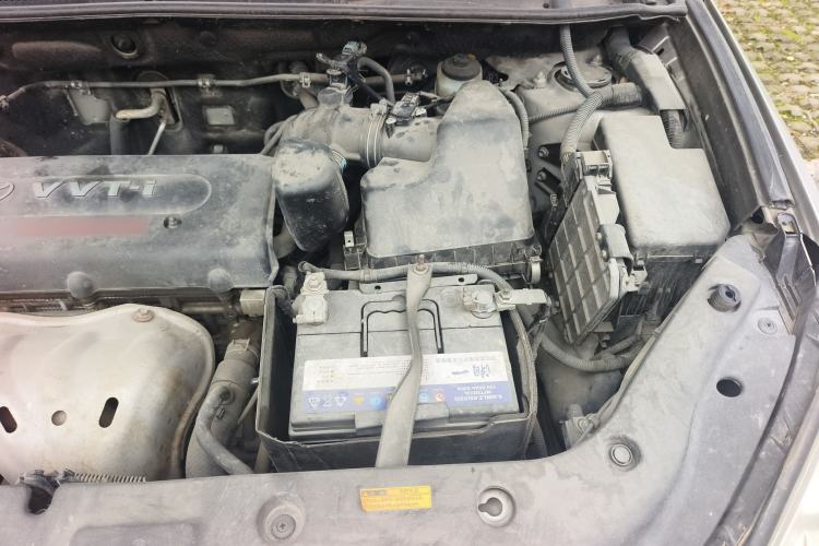 Used Toyota RAV4 2010 2.0L Automatic Deluxe Upgrade Edition Engine Bay Left