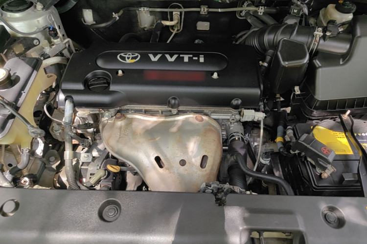 Used Toyota RAV4 2010 2.0L Automatic Deluxe Upgrade Edition Engine Bay