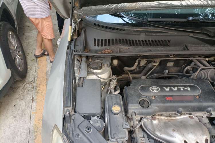 Used Toyota RAV4 2010 2.0L Automatic Deluxe Upgrade Edition Engine Bay Right