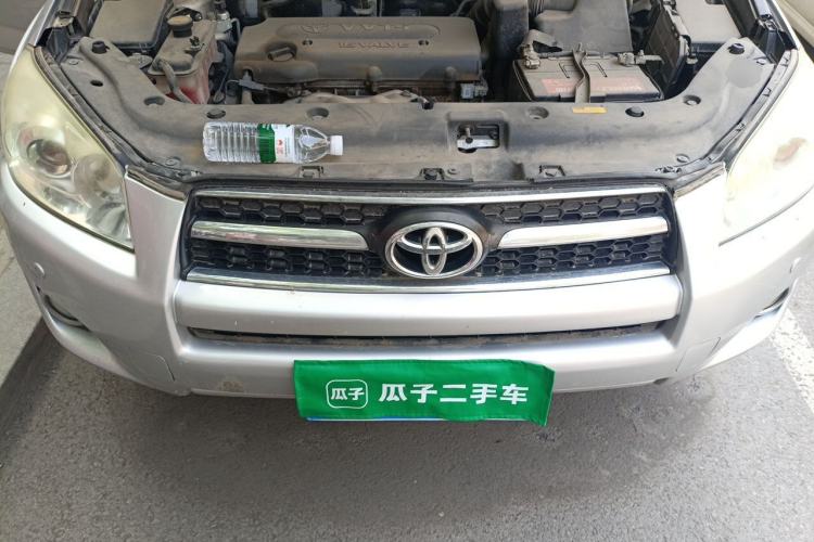 Used Toyota RAV4 2010 2.4L Automatic Deluxe Upgrade Edition Engine Bay