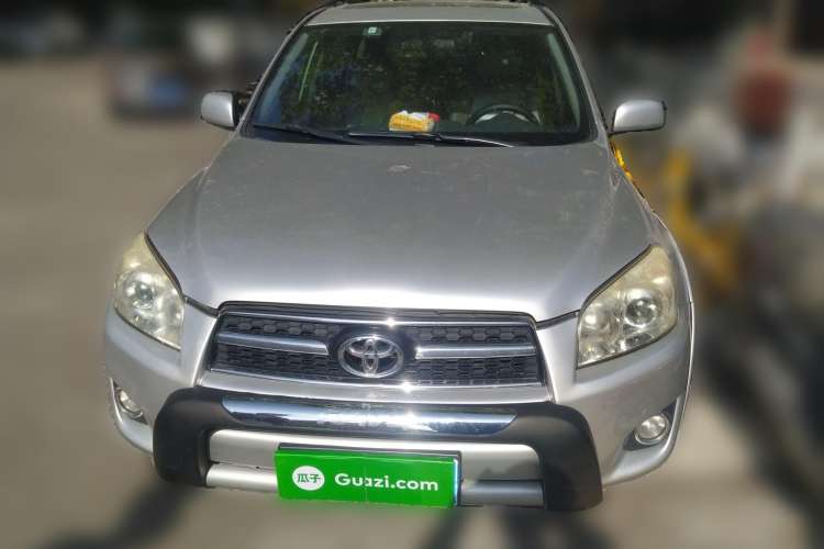 Used Toyota RAV4 2010 2.4L Automatic Deluxe Upgrade Edition Front