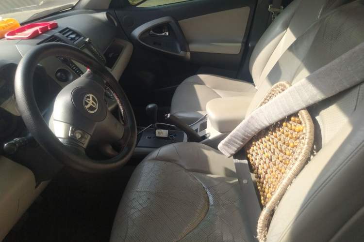 Used Toyota RAV4 2010 2.4L Automatic Deluxe Upgrade Edition Left Front Seat