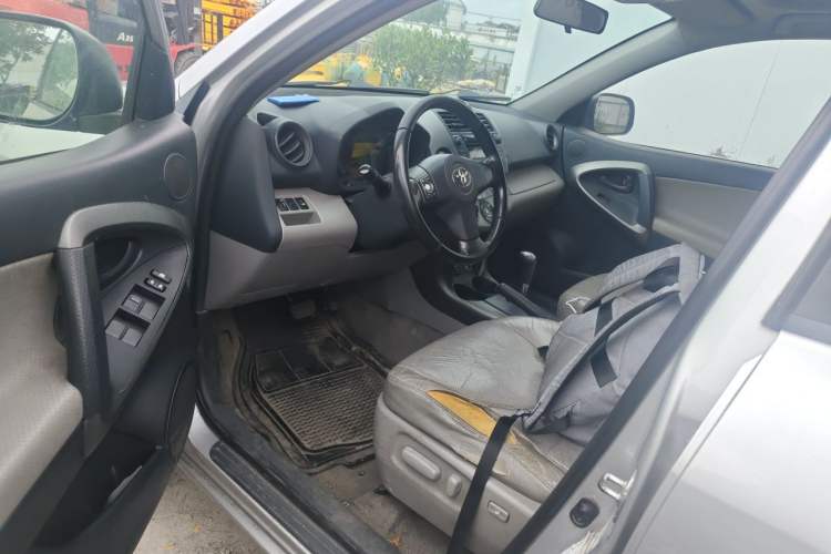 Used Toyota RAV4 2010 2.0L Automatic Deluxe Upgrade Edition Left Front Seat