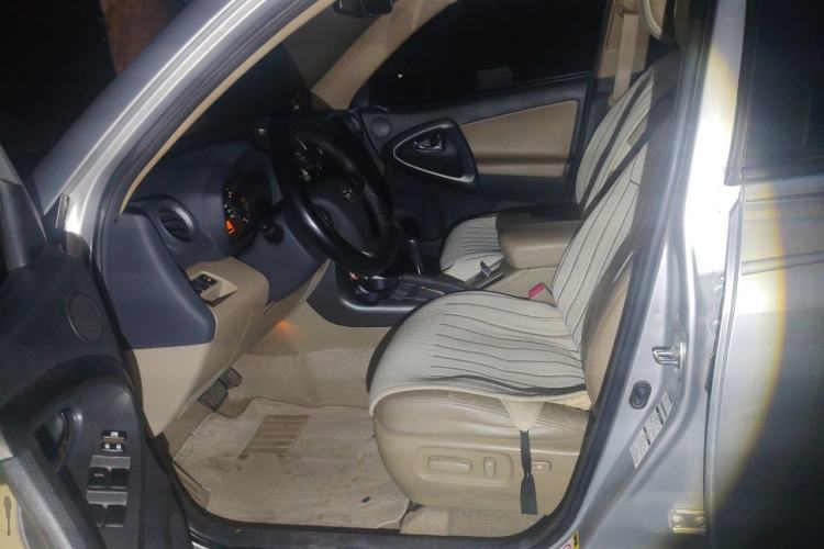 Used Toyota RAV4 2010 2.4L Automatic Deluxe Upgrade Edition Left Front Seat