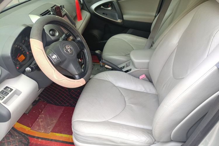 Used Toyota RAV4 2010 2.4L Automatic Deluxe Upgrade Edition Left Front Seat
