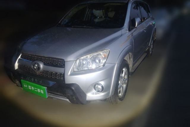 Used Toyota RAV4 2010 2.4L Automatic Deluxe Upgrade Edition