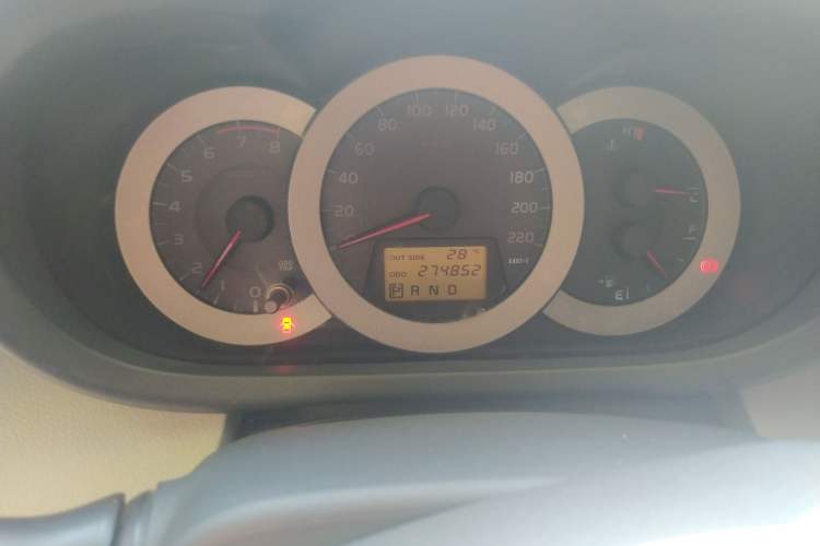 Used Toyota RAV4 2010 2.4L Automatic Deluxe Upgrade Edition Odometer Close Up