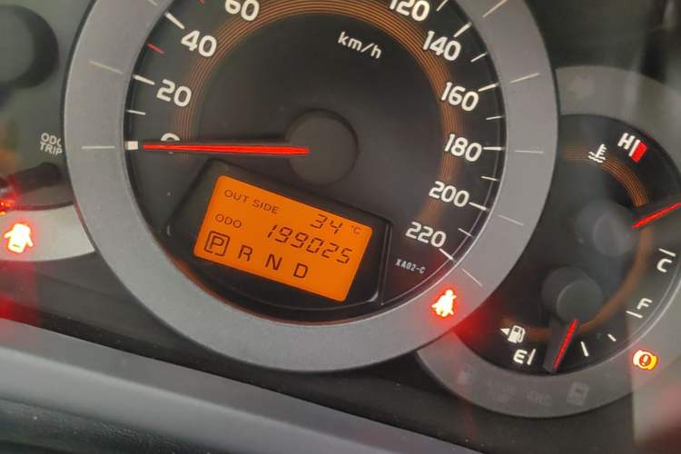 Used Toyota RAV4 2010 2.0L Automatic Deluxe Upgrade Edition Odometer Close Up
