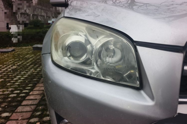 Used Toyota RAV4 2010 2.0L Automatic Deluxe Upgrade Edition Right Front Headlight