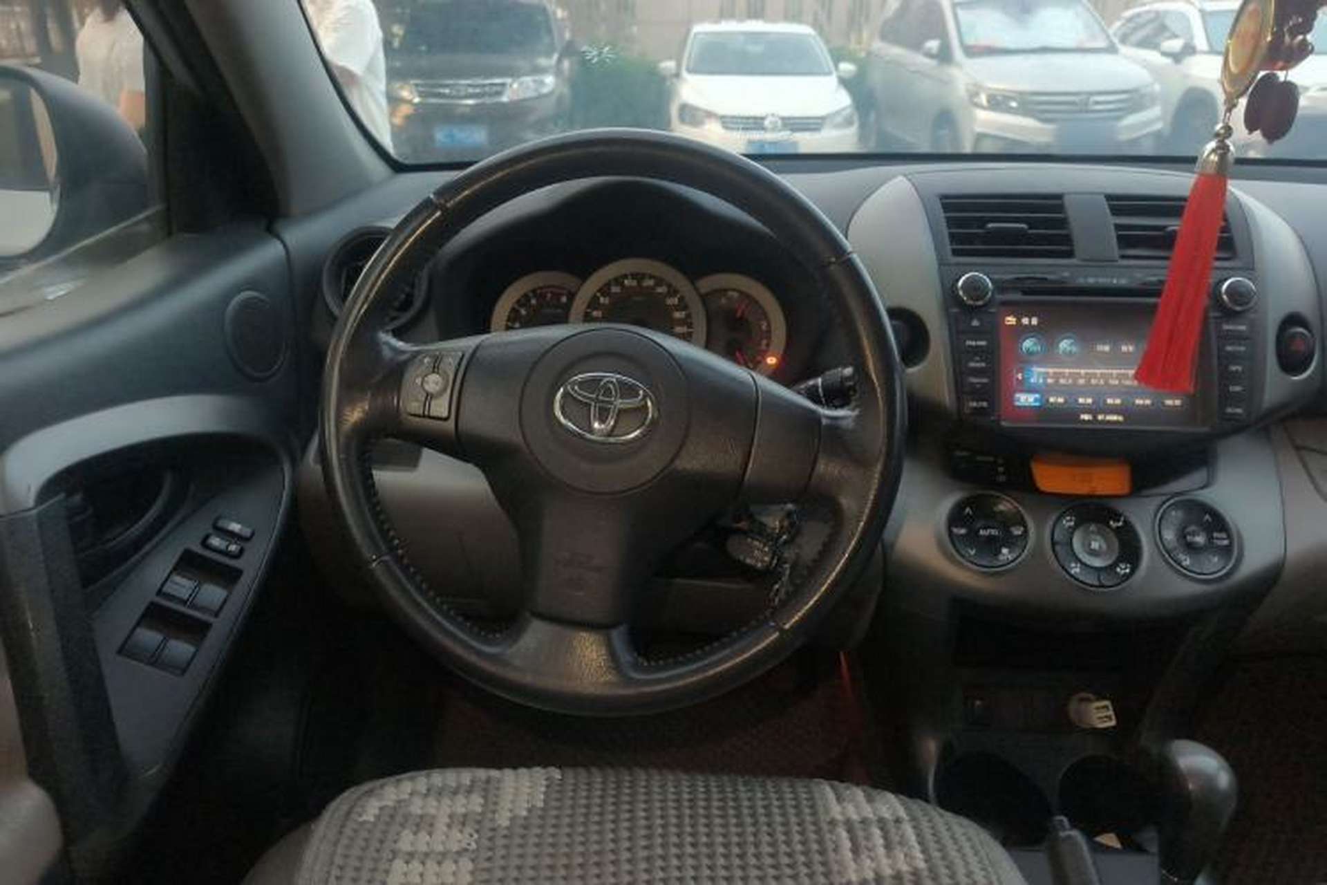 Used Toyota RAV4 2010 2.0L Automatic Deluxe Upgrade Edition Steering Wheel