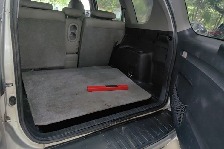 Used Toyota RAV4 2010 2.0L Automatic Deluxe Upgrade Edition Trunk