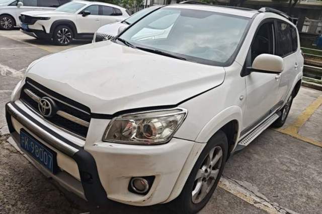 Used Toyota RAV4 2010 2.4L Automatic Deluxe Upgrade Edition