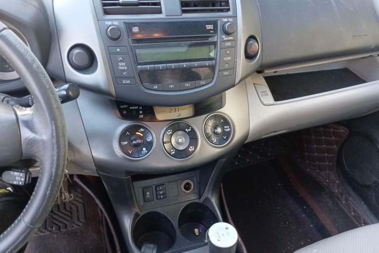 Used Toyota RAV4 2010 2.0L Manual Deluxe Upgrade Audio And AC Panel