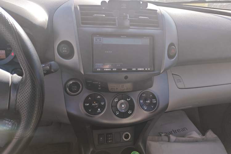 Used Toyota RAV4 2010 2.0L Automatic Deluxe Upgrade Edition Audio And AC Panel