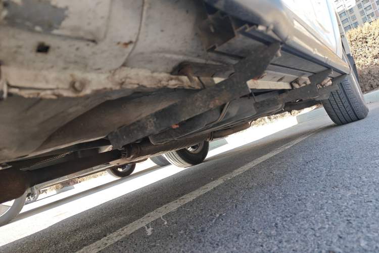 Used Toyota RAV4 2010 2.0L Automatic Deluxe Upgrade Edition Chassis Front Left