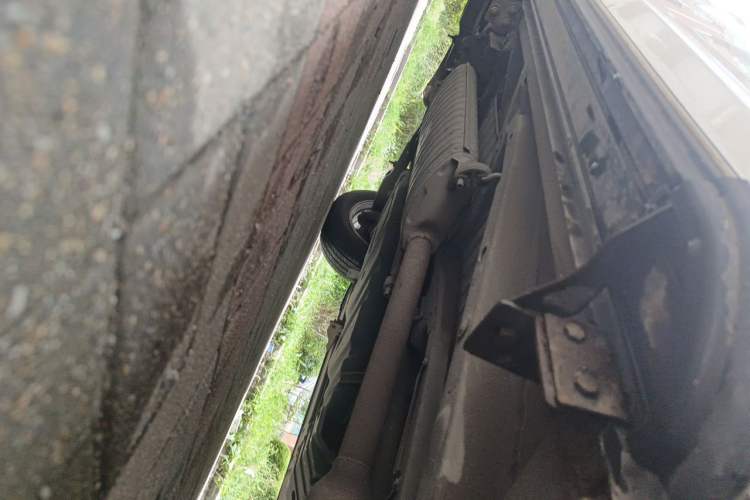 Used Toyota RAV4 2010 2.4L Automatic Deluxe Upgrade Edition Chassis Front Right