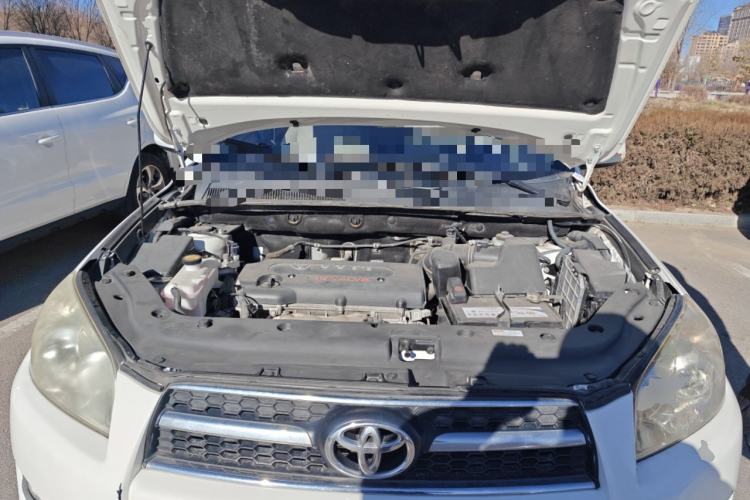 Used Toyota RAV4 2010 2.0L Automatic Deluxe Upgrade Edition Engine Bay