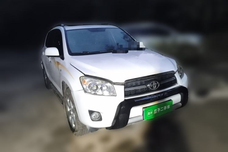 Used Toyota RAV4 2010 2.0L Manual Deluxe Upgrade Front Right 45 Deg