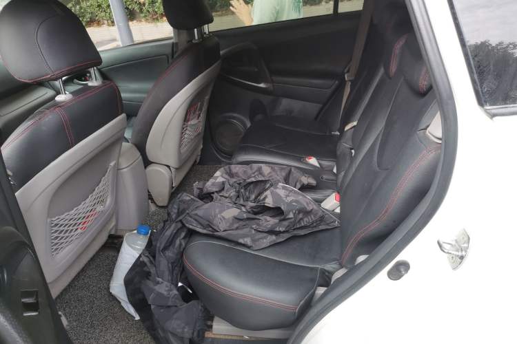 Used Toyota RAV4 2010 2.0L Automatic Deluxe Upgrade Edition Left Rear Seat