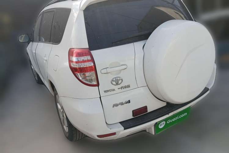 Used Toyota RAV4 2010 2.0L Manual Deluxe Upgrade Rear Left 45 Deg