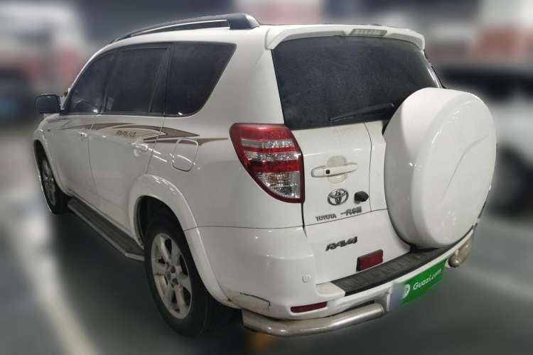 Used Toyota RAV4 2010 2.4L Automatic Deluxe Upgrade Edition Rear Left 45 Deg