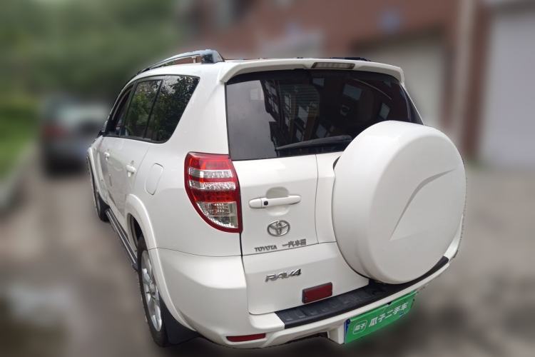 Used Toyota RAV4 2010 2.4L Automatic Deluxe Upgrade Edition Rear Left 45 Deg