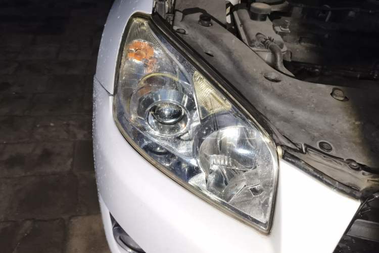 Used Toyota RAV4 2010 2.0L Manual Deluxe Upgrade Right Front Headlight