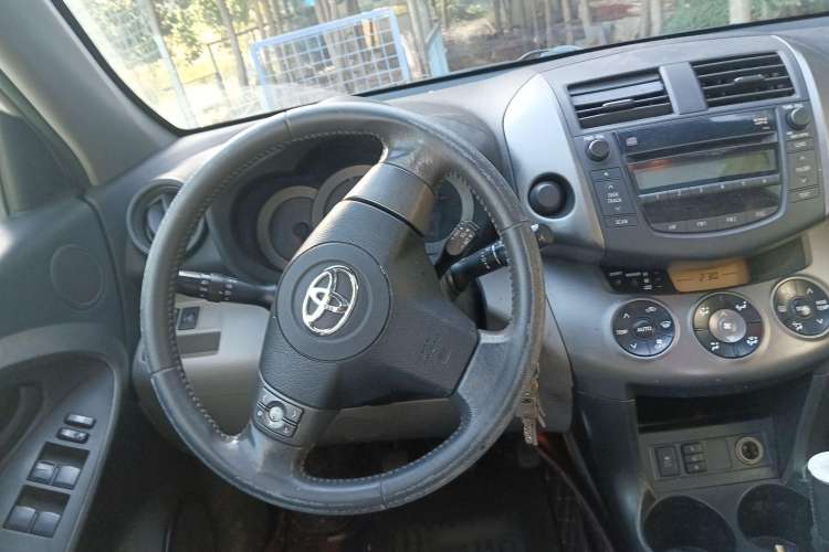 Used Toyota RAV4 2010 2.0L Manual Deluxe Upgrade Steering Wheel