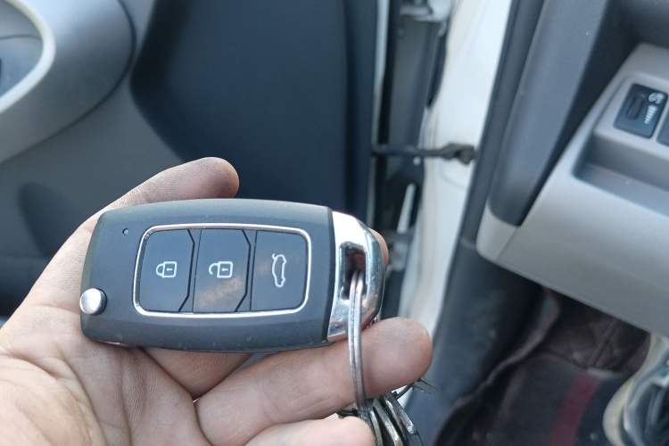 Used Toyota RAV4 2010 2.0L Manual Deluxe Upgrade Vehicle Key