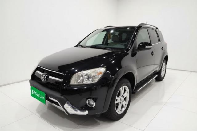 Toyota RAV4 2011 2.0L Automatic Luxury Edition usata