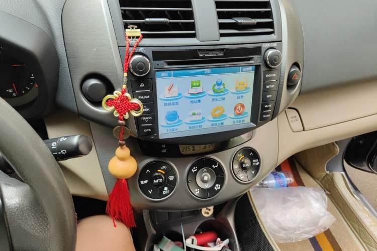 Used Toyota RAV4 2011 2.0L Automatic Classic Edition Audio And AC Panel