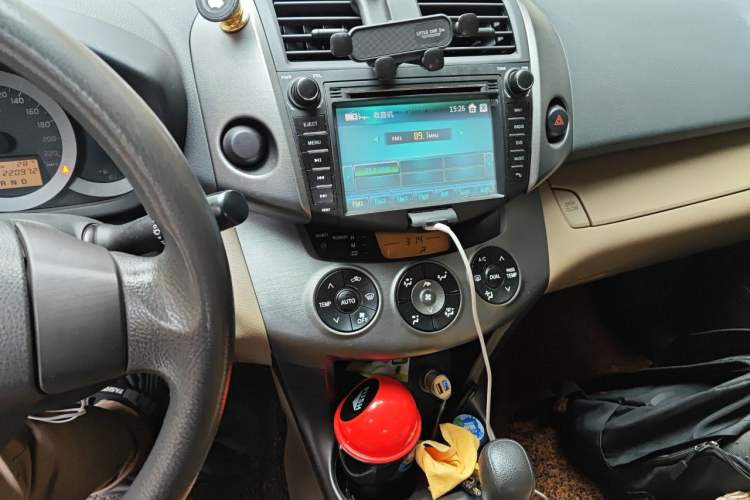 Used Toyota RAV4 2011 2.0L Automatic Classic Edition Audio And AC Panel
