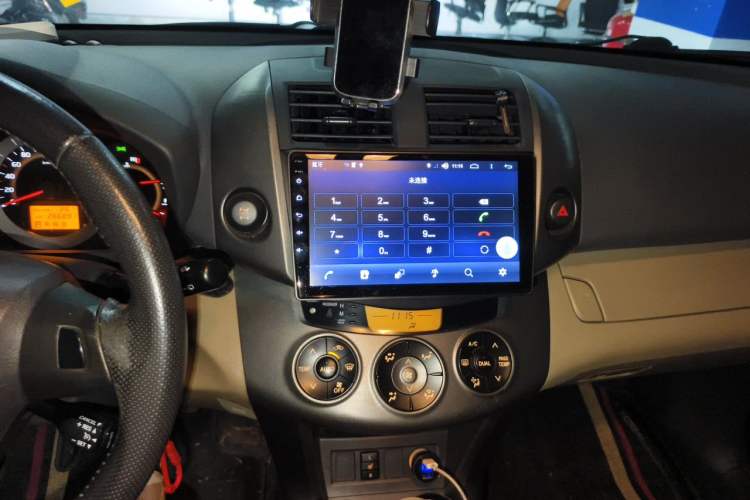Used Toyota RAV4 2011 2.4L Automatic 4x4 Luxury Edition Audio And AC Panel