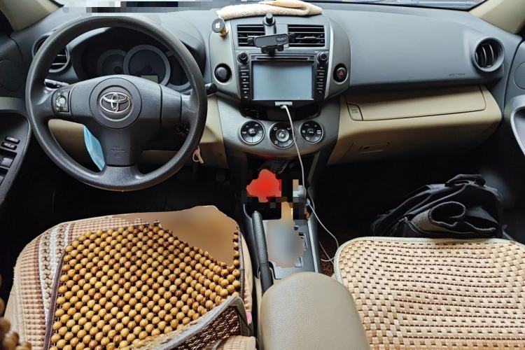 Used Toyota RAV4 2011 2.0L Automatic Classic Edition Center Console