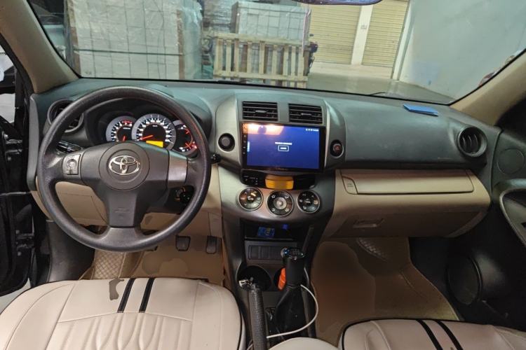 Used Toyota RAV4 2011 2.0L Manual Classic Edition Center Console