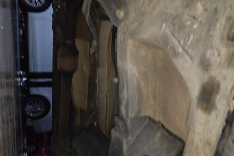 Used Toyota RAV4 2011 2.0L Automatic Luxury Edition Chassis Front Left