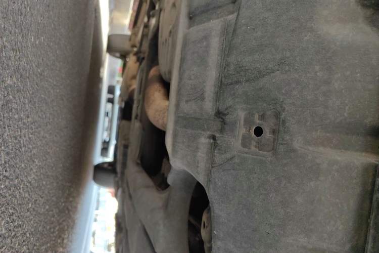 Used Toyota RAV4 2011 2.0L Automatic Luxury Edition Chassis Front