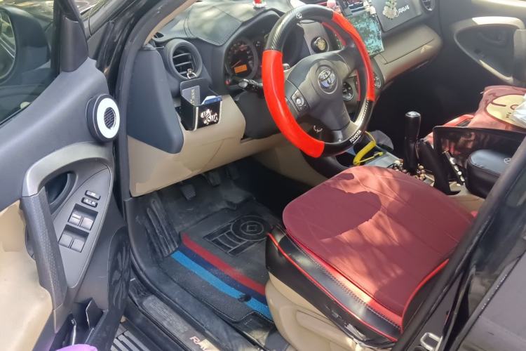 Used Toyota RAV4 2011 2.0L Manual Classic Edition Driver Seat