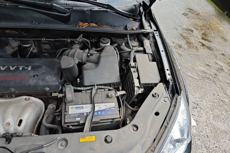 Used Toyota RAV4 2011 2.0L Automatic 4x4 Edition Engine Bay Left
