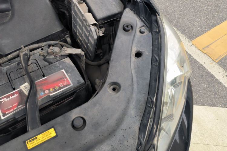 Used Toyota RAV4 2011 2.4L Automatic 4x4 Luxury Edition Engine Bay Left