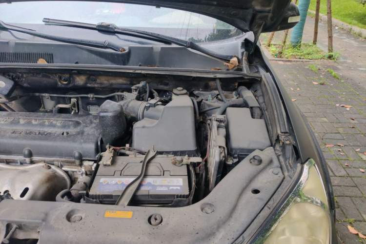 Used Toyota RAV4 2011 2.0L Automatic Luxury Edition Engine Bay Left