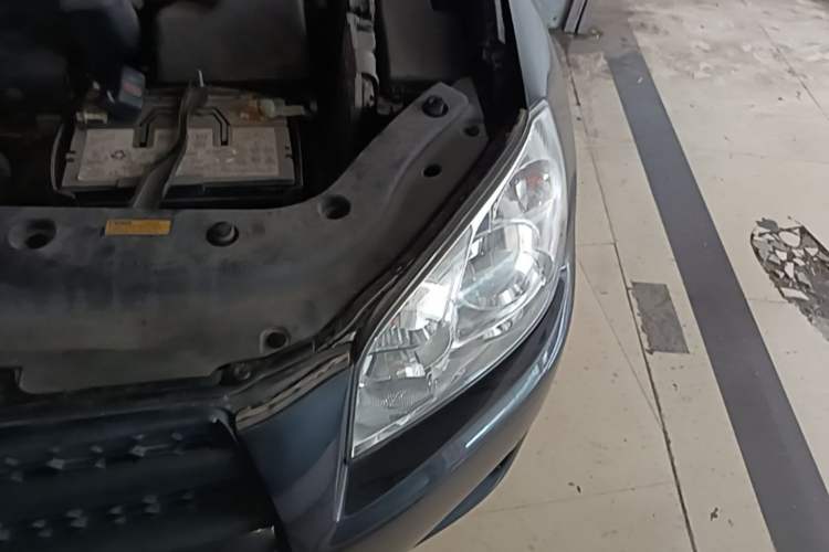 Used Toyota RAV4 2011 2.0L Automatic Classic Edition Engine Bay Left