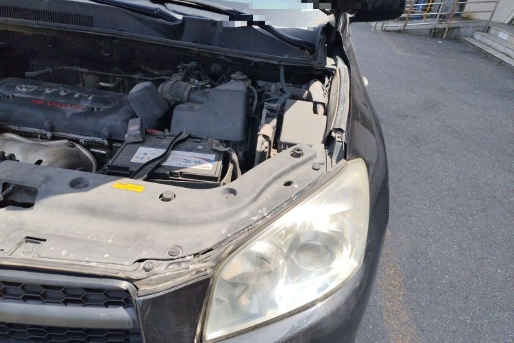 Used Toyota RAV4 2011 2.0L Automatic Classic Edition Engine Bay Left